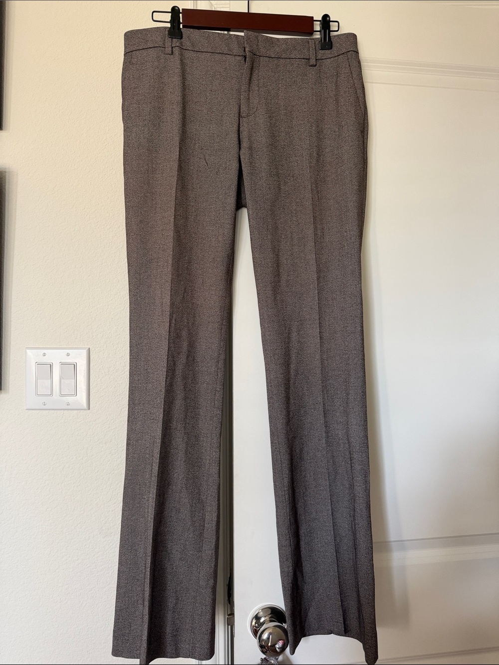GAP Women's Textured Brown pants 6